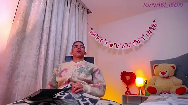 TOMBOYSEXX online show from 15, 2, 2026