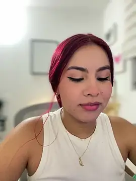 Zarahs Blare1 online show from 23, 12, 2025