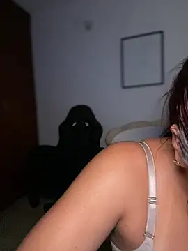 Zarahs Blare1 online show from 5, 6, 2026