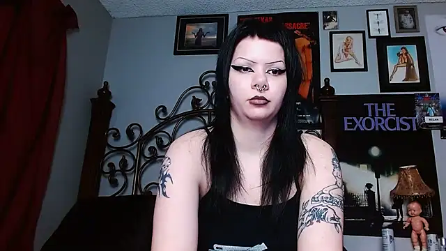 Snapshot of Bettieee_Agura chatting on 18, 12, 2025 Bettieee Agura online show from 18, 12, 2025