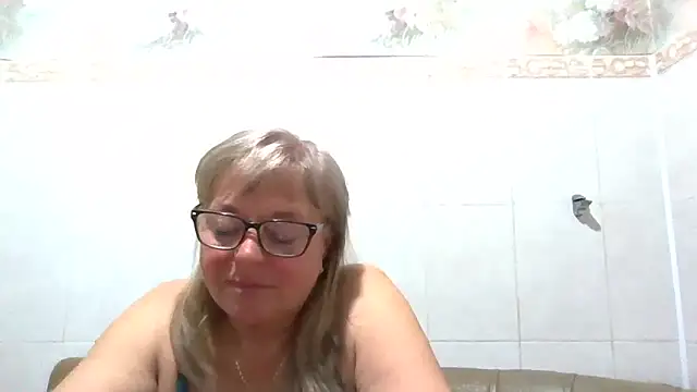 LinaLight88 online show from 10, 4, 2026