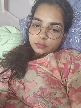 Snapshot of Himani_0122 chatting on 7, 7, 2026 Himani 0122 online show from 7, 7, 2026