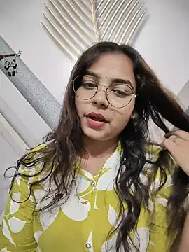 Snapshot of Himani_0122 chatting on 9, 7, 2026 Himani 0122 online show from 9, 7, 2026