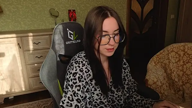 AnneAverry online show from 3, 2, 2026