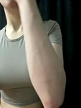 shrie beverly0000 online show from 16, 12, 2025