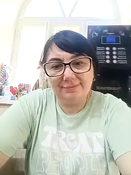 Snapshot of MariSwan222 chatting on 5, 6, 2026 MariSwan222 online show from 5, 6, 2026