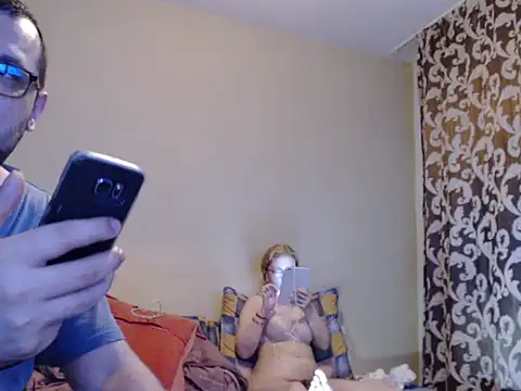 yunis32 online show from 28, 1, 2025