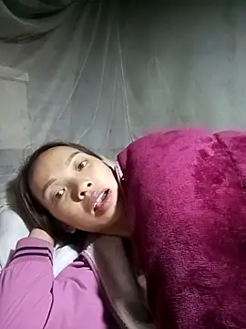 Snapshot of Andrea-688 chatting on 21, 12, 2025 Andrea-688 online show from 21, 12, 2025