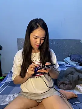 Snapshot of Sisilaydy_01 chatting on 22, 12, 2025 Sisilaydy 01 online show from 22, 12, 2025