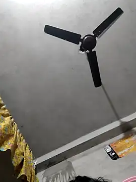 Snapshot of desiupcouple chatting on 15, 1, 2026 desiupcouple online show from 15, 1, 2026