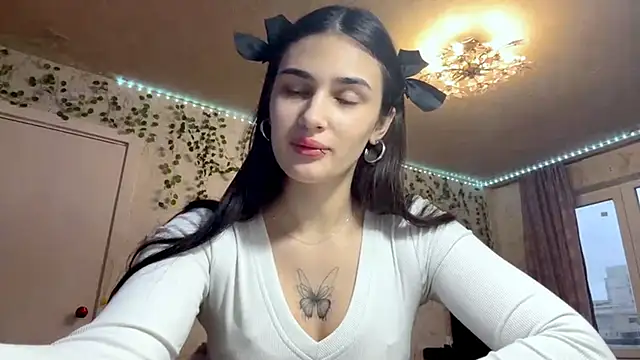 Snapshot of PodiVana chatting on 17, 12, 2025 PodiVana online show from 17, 12, 2025