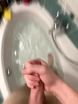 Snapshot of EzioAuditorefirenze chatting on 15, 12, 2025 EzioAuditorefirenze online show from 15, 12, 2025