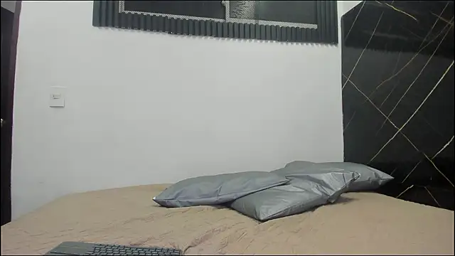 Snapshot of Emer_santos chatting on 7, 2, 2026 Emer santos online show from 7, 2, 2026