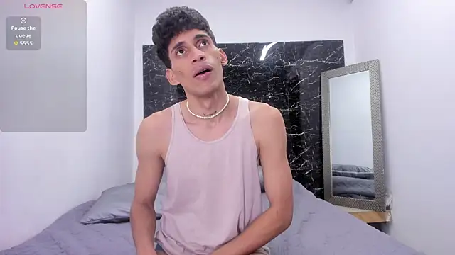 Snapshot of Emer_santos chatting on 19, 2, 2026 Emer santos online show from 19, 2, 2026