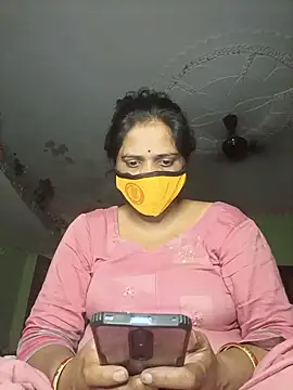 Snapshot of DIRTY-MOMS chatting on 8, 7, 2026 DIRTY-MOMS online show from 8, 7, 2026