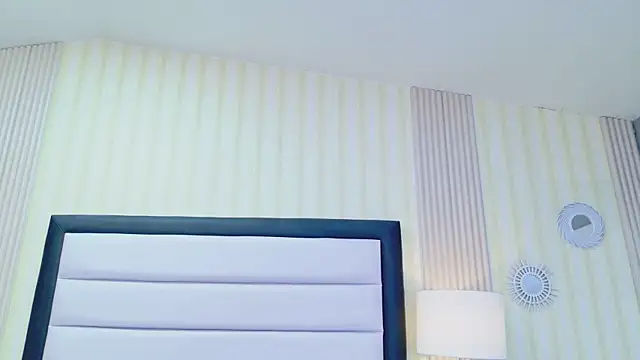 ScarlettFoox online show from 7, 4, 2026