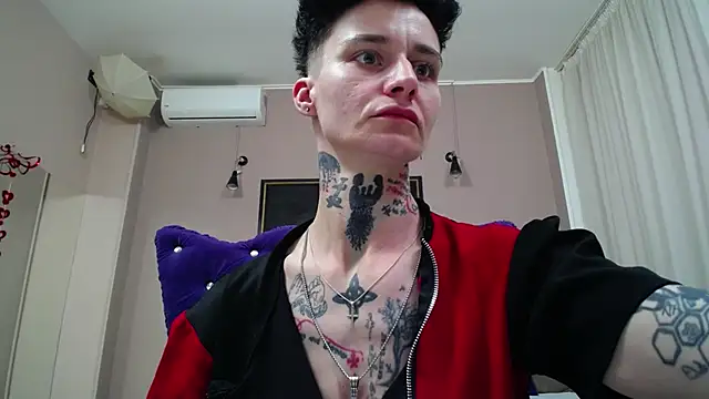 Snapshot of KennyXSX chatting on 4, 6, 2026 KennyXSX online show from 4, 6, 2026