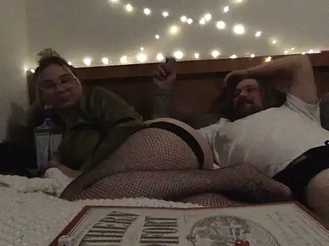 Snapshot of ControlledDesire chatting on 20, 12, 2025 ControlledDesire online show from 20, 12, 2025