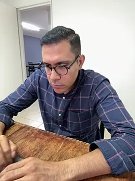 AdrianGarcia89 online show from 10, 6, 2026