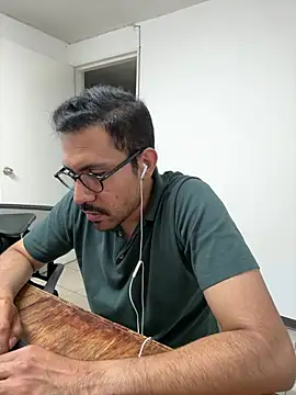 AdrianGarcia89 online show from 1, 8, 2026
