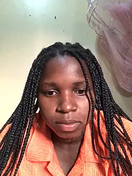 Snapshot of KISAKYEMOREEN19 chatting on 17, 12, 2025 KISAKYEMOREEN19 online show from 17, 12, 2025