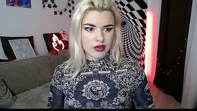 Snapshot of Ariana_Saint chatting on 7, 2, 2026 Ariana Saint online show from 7, 2, 2026