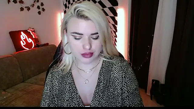 Snapshot of Ariana_Saint chatting on 29, 3, 2026 Ariana Saint online show from 29, 3, 2026