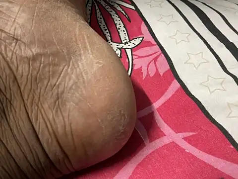 Snapshot of delhi_real_bull chatting on 17, 12, 2025 delhi real bull online show from 17, 12, 2025