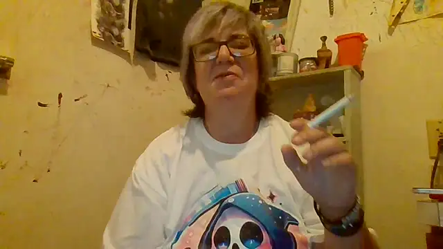 Snapshot of becky1111 chatting on 6, 7, 2026 becky1111 online show from 6, 7, 2026