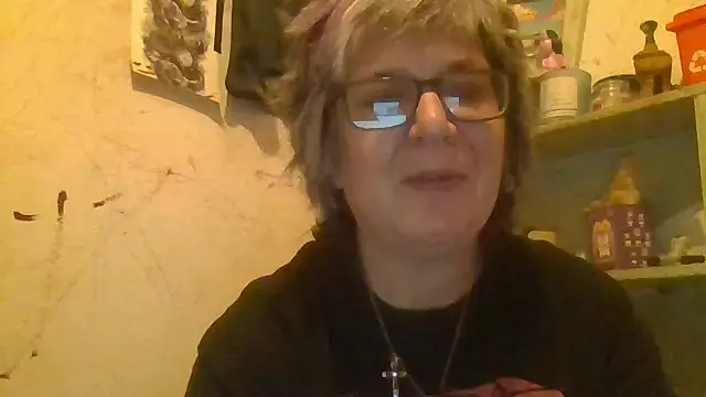 Snapshot of becky1111 chatting on 8, 7, 2026 becky1111 online show from 8, 7, 2026