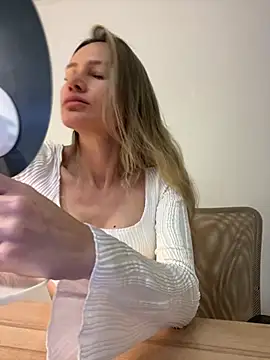 1Moonlight1 online show from 17, 1, 2026