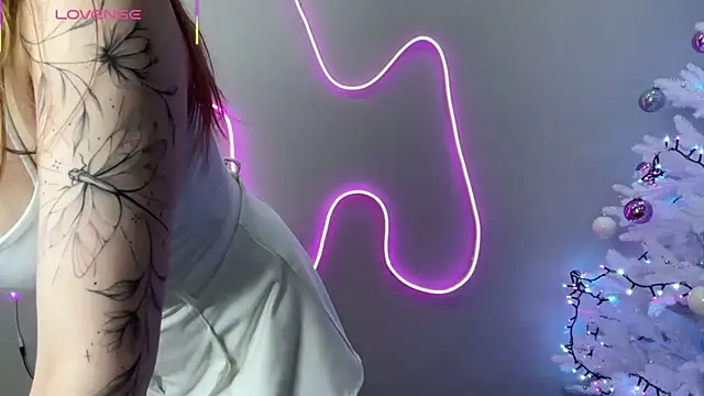 BIG BOOBS KARALIN online show from 22, 12, 2025