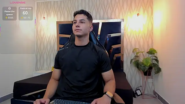 Noah Clarkk online show from 6, 4, 2026