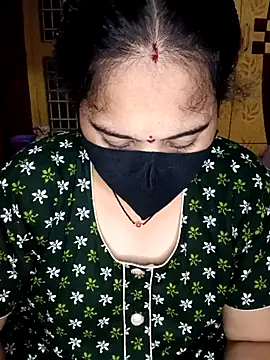 maduri   online show from 25, 3, 2026