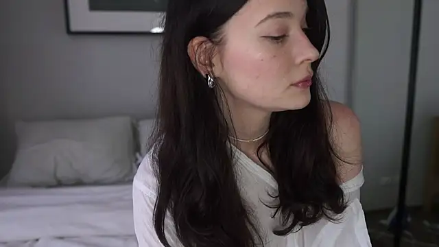 Snapshot of bonjour_nihao_hello chatting on 28, 4, 2026 bonjour nihao hello online show from 28, 4, 2026