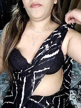 Snapshot of Sweet-janvi chatting on 18, 12, 2025 Sweet-janvi online show from 18, 12, 2025