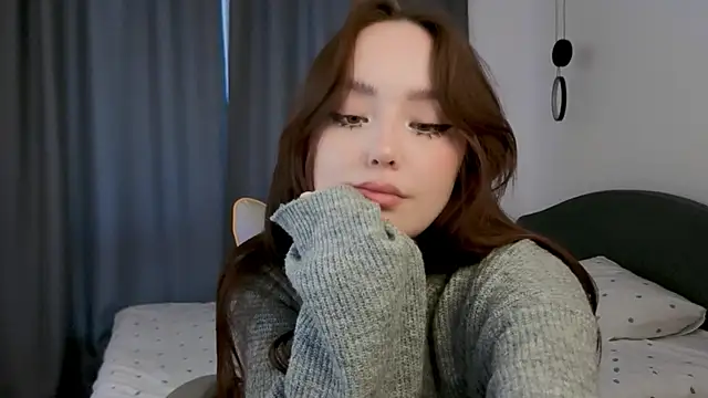 fallin lovee online show from 12, 4, 2026