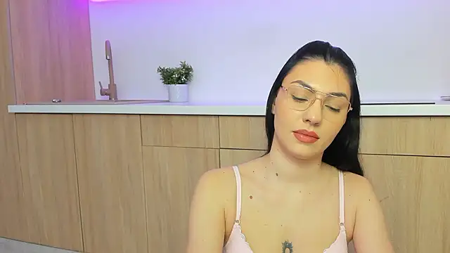 Baby Ava  online show from 19, 2, 2026