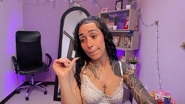 StaceyLeee online show from 7, 2, 2026