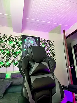 Violette-18 online show from 19, 12, 2025