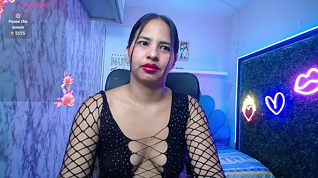 nicol ross19 online show from 10, 3, 2026