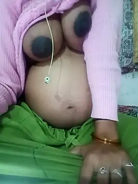 Snapshot of mantraverma chatting on 23, 12, 2025 mantraverma online show from 23, 12, 2025