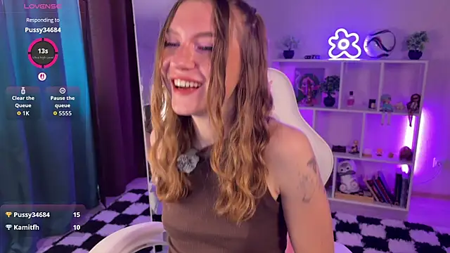 Snapshot of KellySunn chatting on 17, 7, 2026 KellySunn online show from 17, 7, 2026