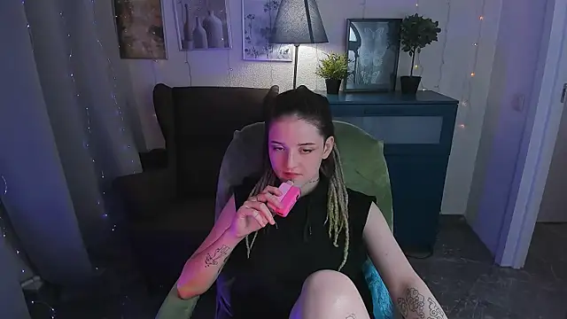 SarahShelby online show from 20, 6, 2026