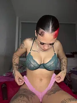 Snapshot of urprettygirlleenay chatting on 12, 5, 2026 urprettygirlleenay online show from 12, 5, 2026