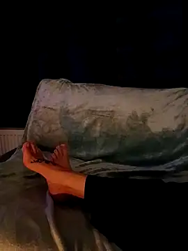 Love-Feet-25 online show from 19, 12, 2025