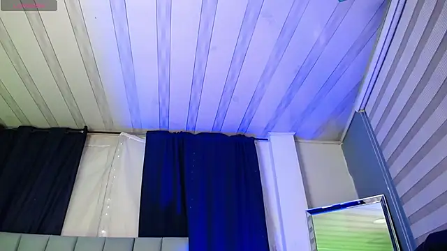 Emilyy05  online show from 21, 12, 2025