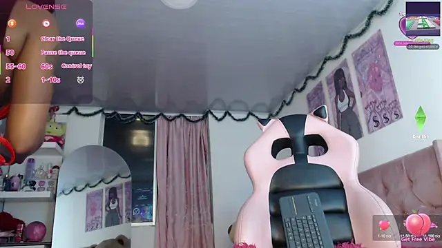 Snapshot of violett_brown9 chatting on 26, 4, 2026 violett brown9 online show from 26, 4, 2026