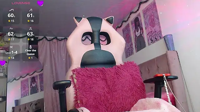 Snapshot of violett_brown9 chatting on 9, 5, 2026 violett brown9 online show from 9, 5, 2026