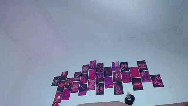 Atenea Luxx online show from 8, 3, 2026